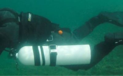 Plonger autrement vous propose : Sidemount et Essentiels